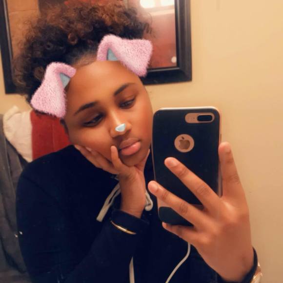 Meet your Posher, Rita - Picture 1 of 1